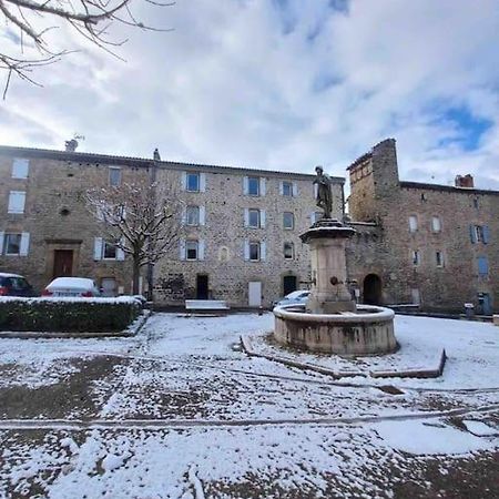Logement Moderne Au Coeur Du Village Saint-Georges-de-Luzençon Zewnętrze zdjęcie