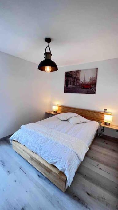Logement Moderne Au Coeur Du Village Saint-Georges-de-Luzençon Zewnętrze zdjęcie